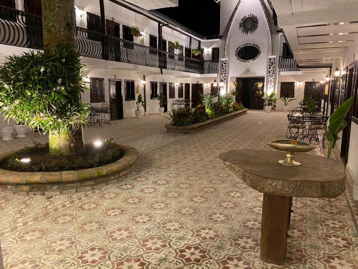 Casa Hotel Las Orquideas Circasia Exterior foto