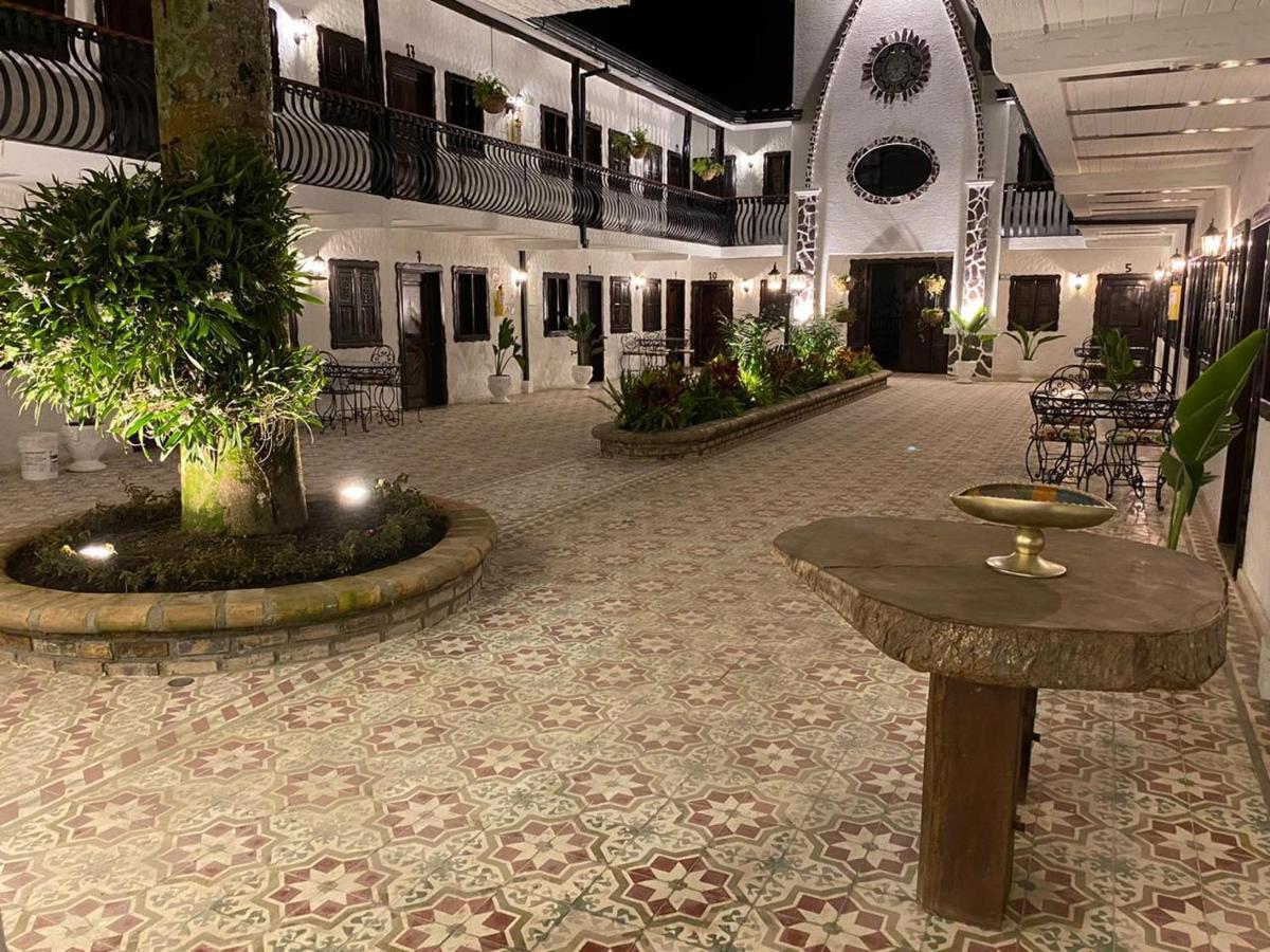 Casa Hotel Las Orquideas Circasia Exterior foto