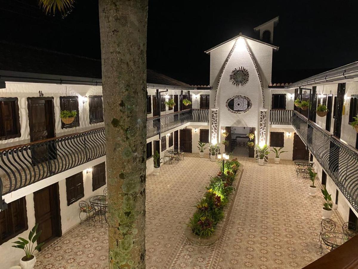 Casa Hotel Las Orquideas Circasia Exterior foto