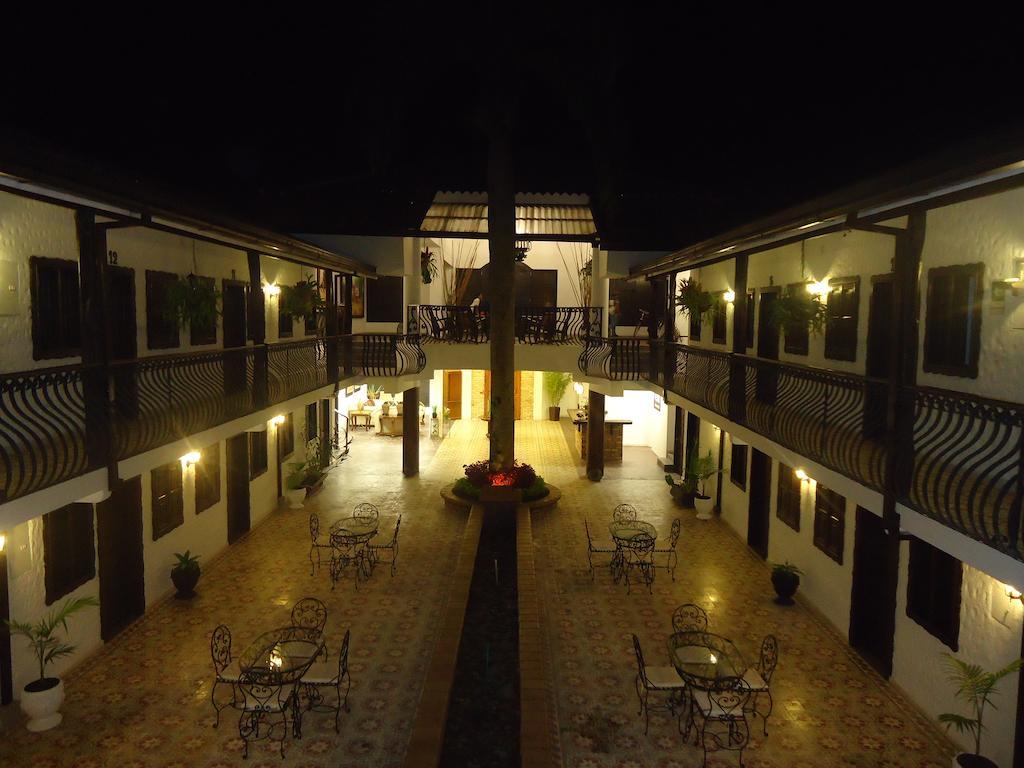 Casa Hotel Las Orquideas Circasia Exterior foto